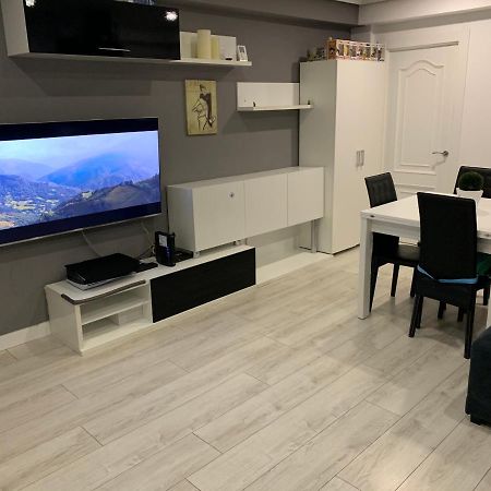 Alojamiento Los Guajes Χιχόν Εξωτερικό φωτογραφία